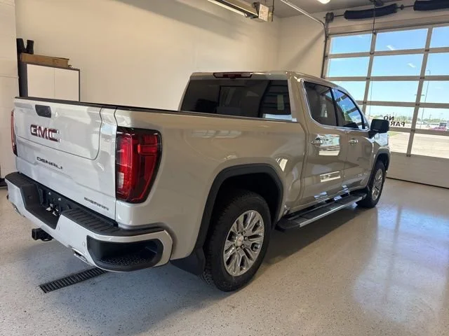 2026 GMC Sierra 1500 Denali - Photo 7