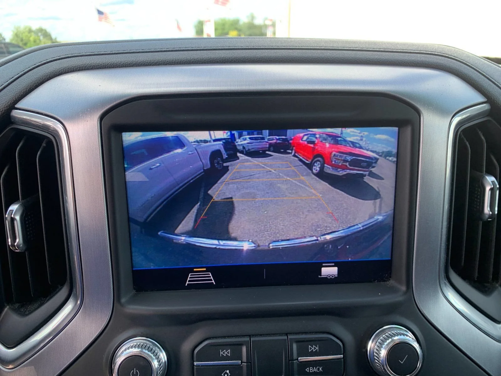 Used 2021 DARK SKY METALLIC GMC Elevation image 21