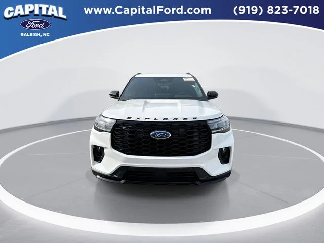 Used 2025 White Ford ST-Line image 3