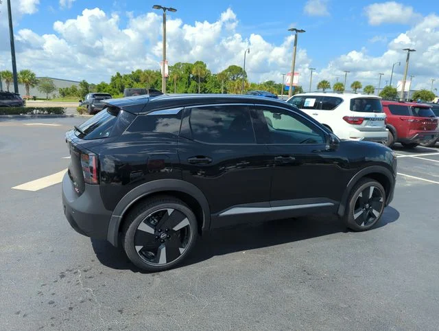 Used 2025 Black Nissan SR image 5