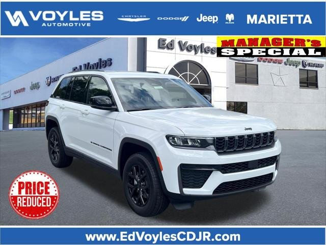New 2026 Bright White Clear-Coat Exterior Paint Jeep Laredo image 27