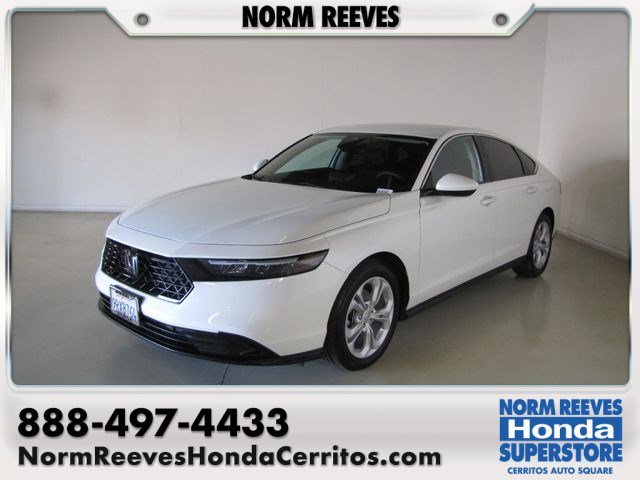 Certified Used 2025 Platinum White Pearl Honda LX image 30