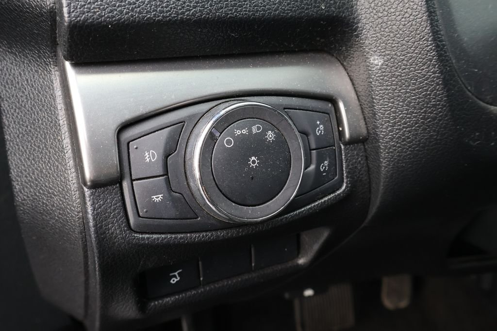 Used 2018 Shadow Black Ford XLT image 15