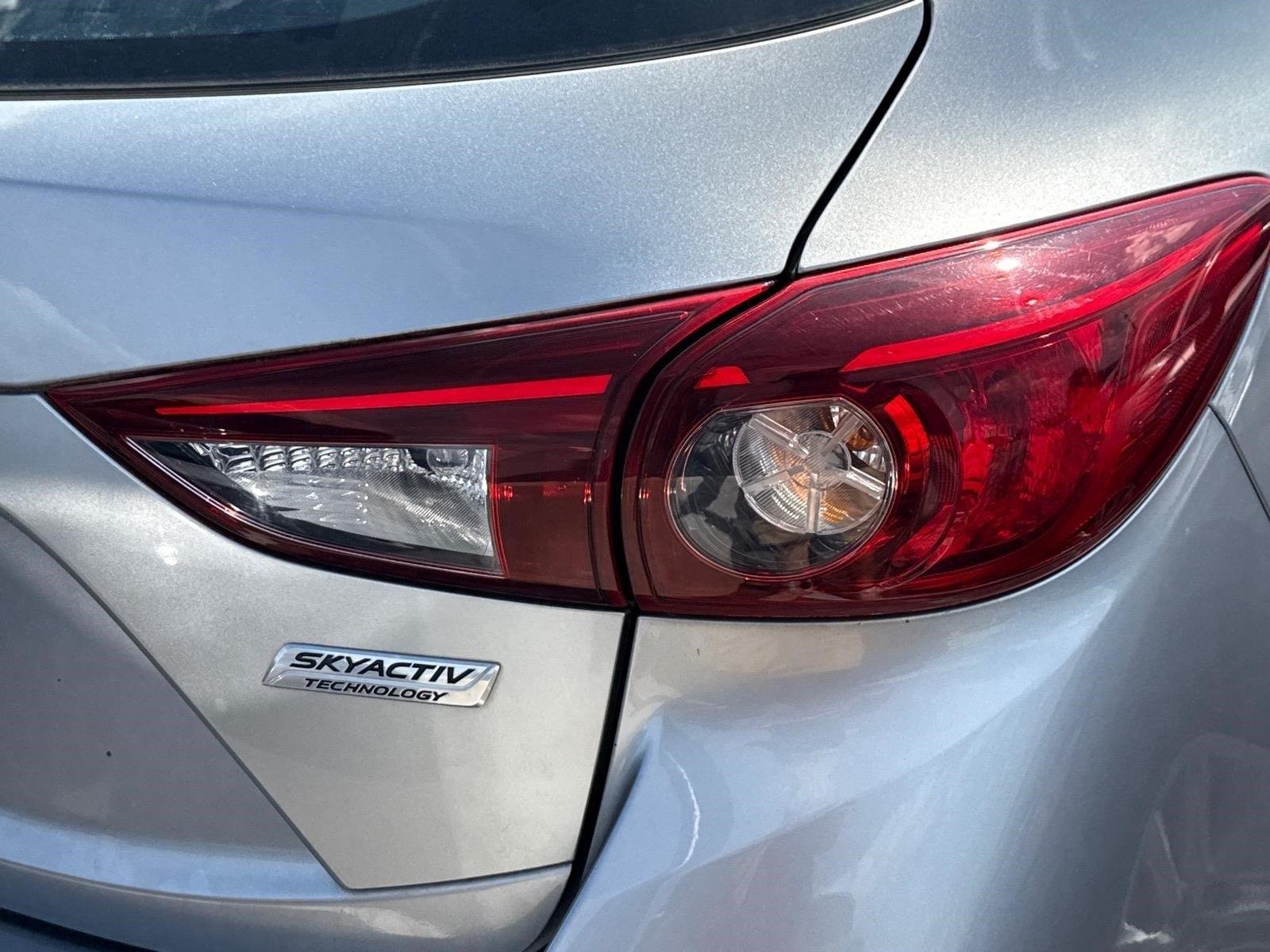 Used 2016 Liquid Silver Metallic Mazda i Grand Touring image 15