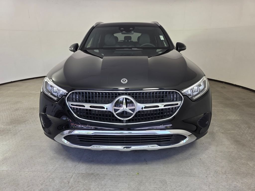 New 2026 Black Mercedes-Benz GLC 300 image 2