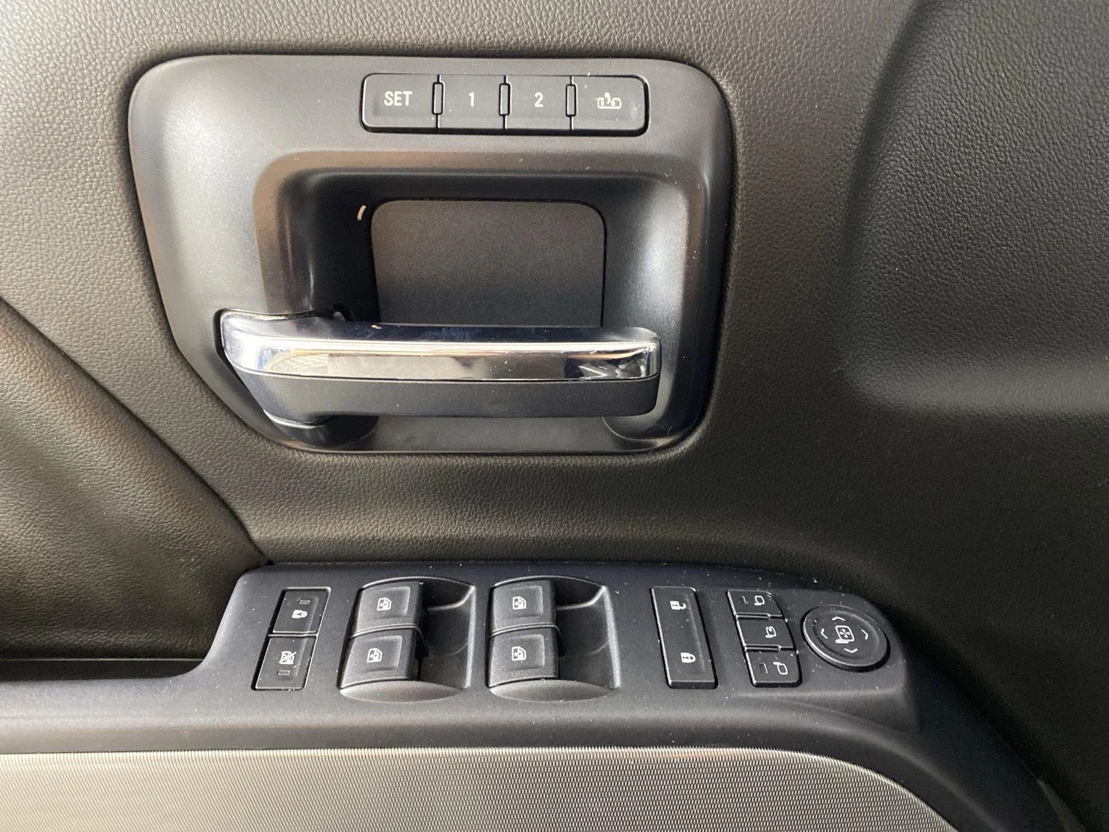 Used 2015 Deep Ruby Metallic Chevrolet LTZ image 12