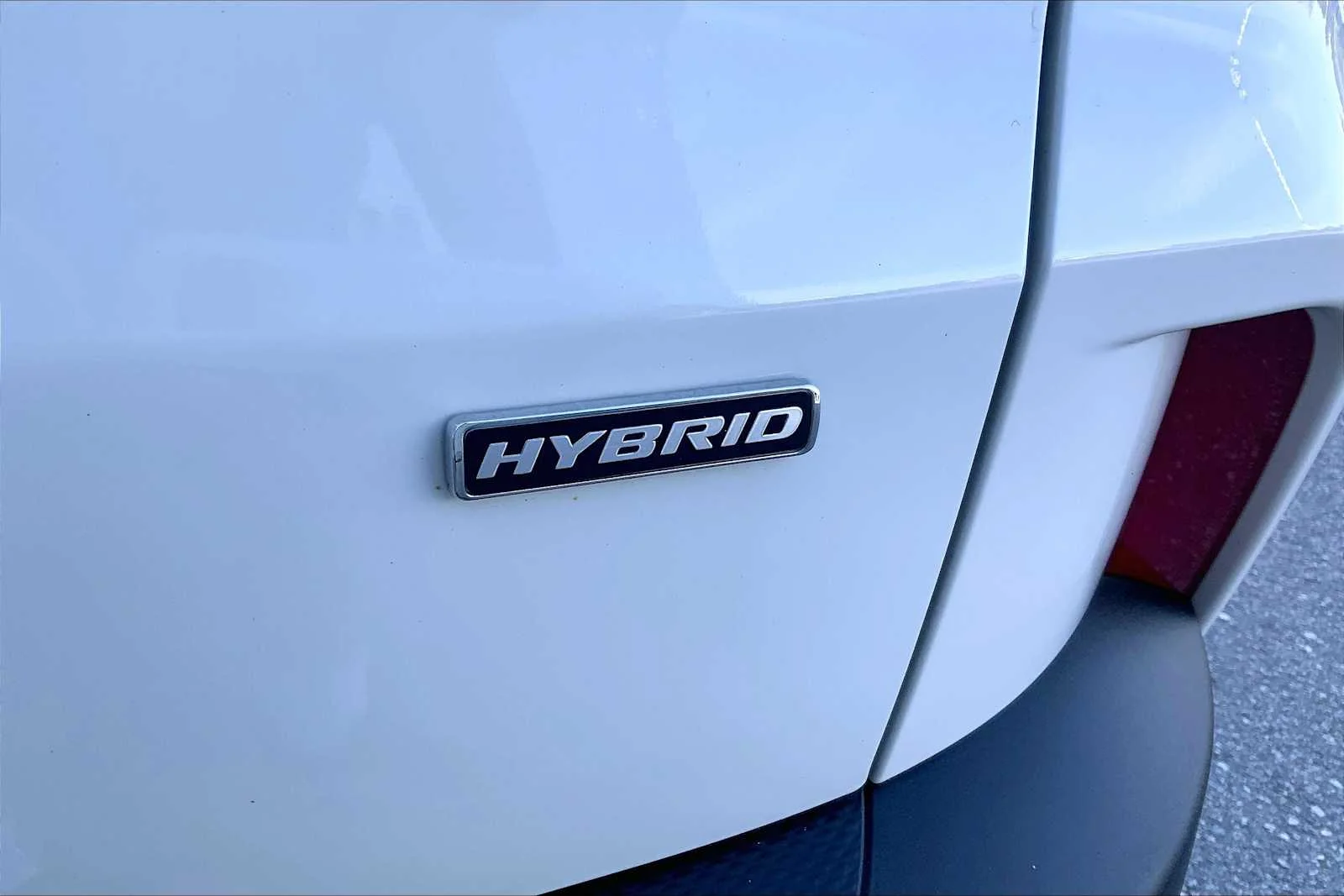 Used 2020 Star White Metallic Tri-Coat Ford Titanium Hybrid image 10