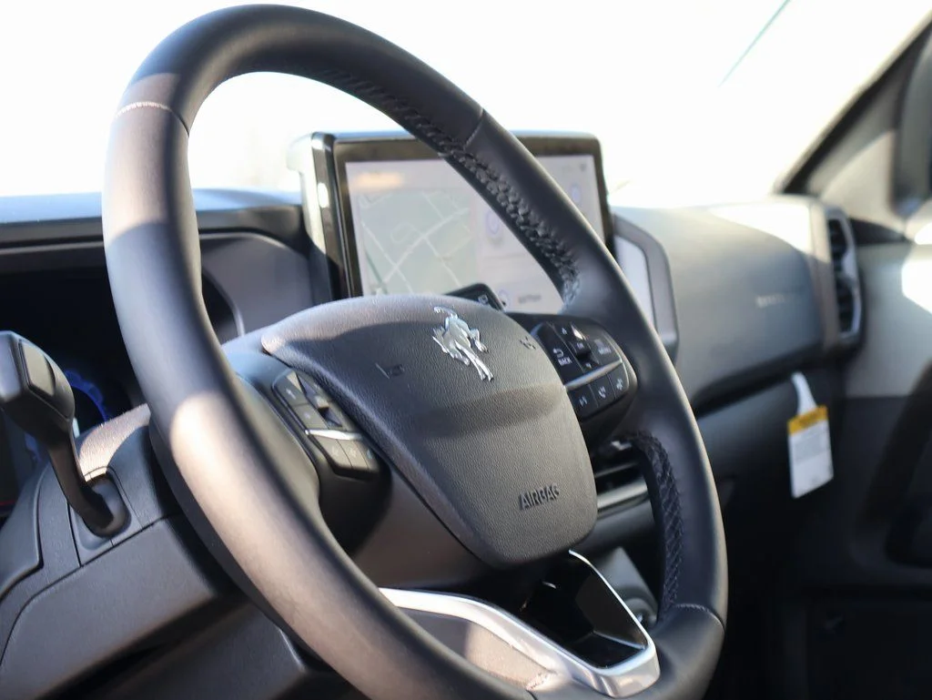 New 2025 Shadow Black Ford Outer Banks® image 24