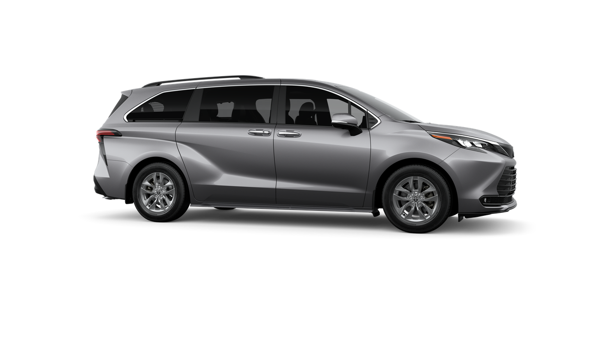New 2026 Heavy Metal Toyota XLE image 21