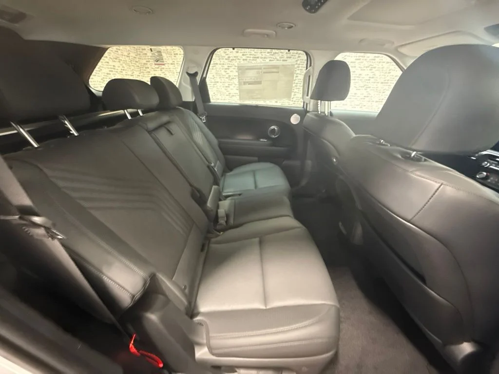 New 2027 Creamy White Pearl Hyundai SEL image 13