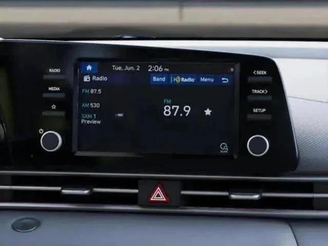 2025 Hyundai Elantra SEL - Photo 11