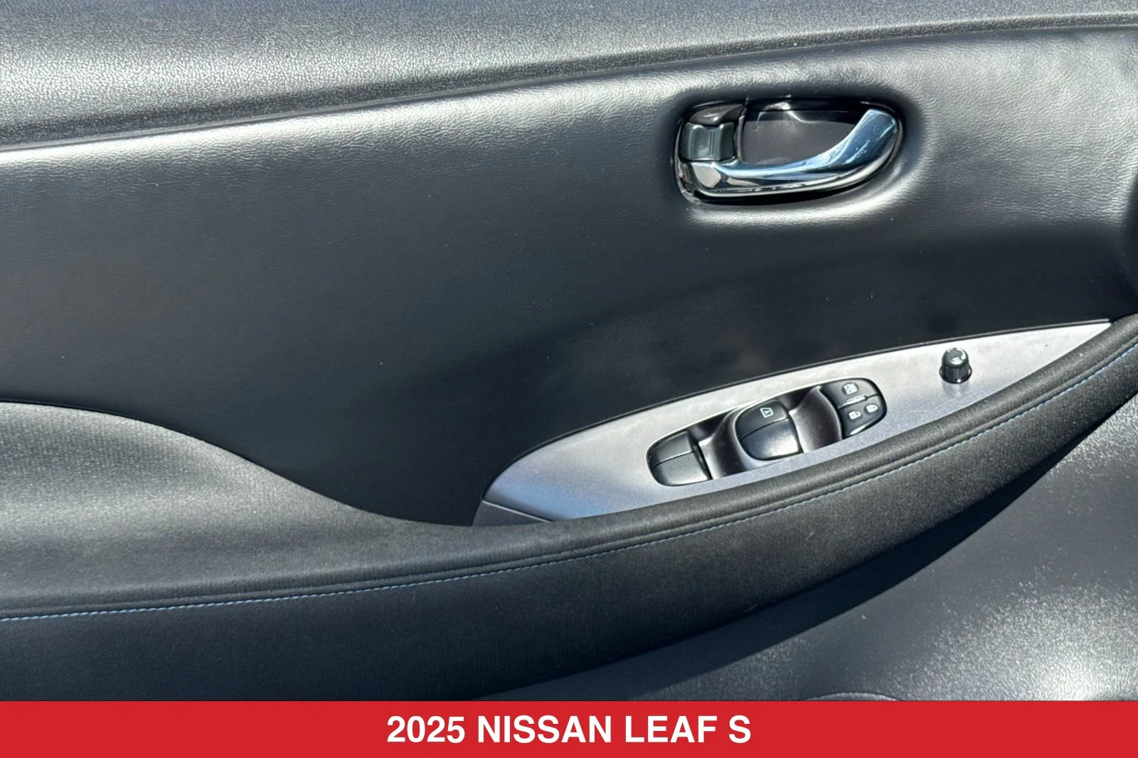 Used 2025 White Nissan S image 12