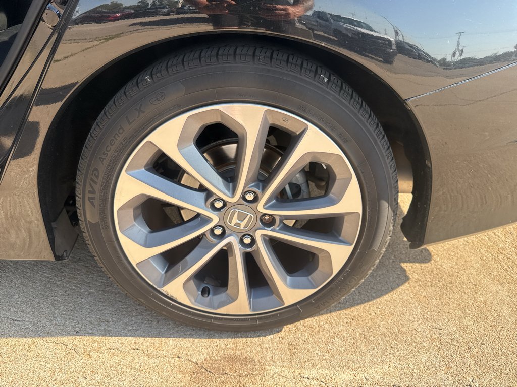 Used 2014 Crystal Black Pearl Honda Sport image 6