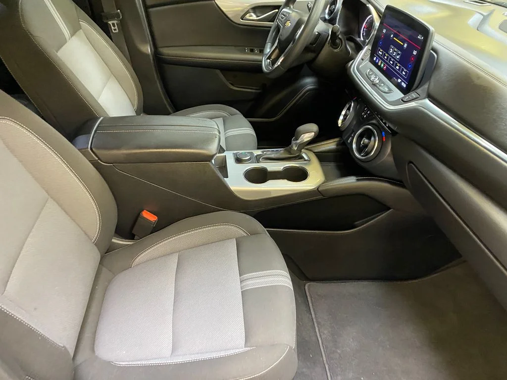 Used 2025 Black Chevrolet LT image 24