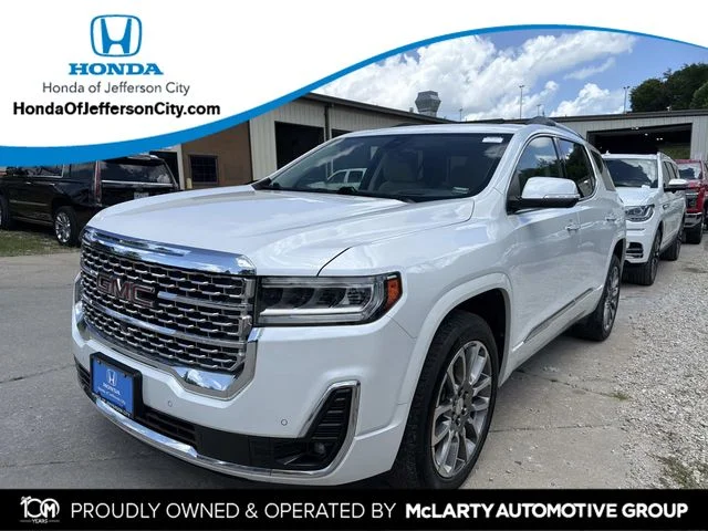 Used 2022 White GMC Denali image 1
