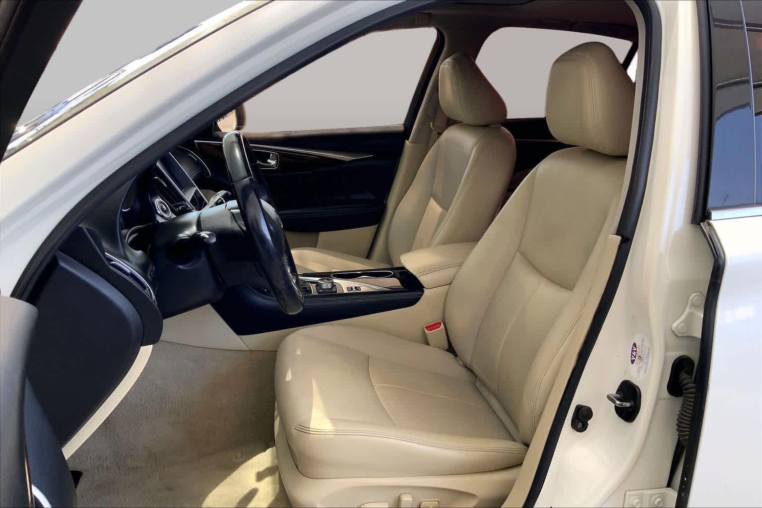 Pre-Owned 2018 INFINITI Q50 3.0t LUXE