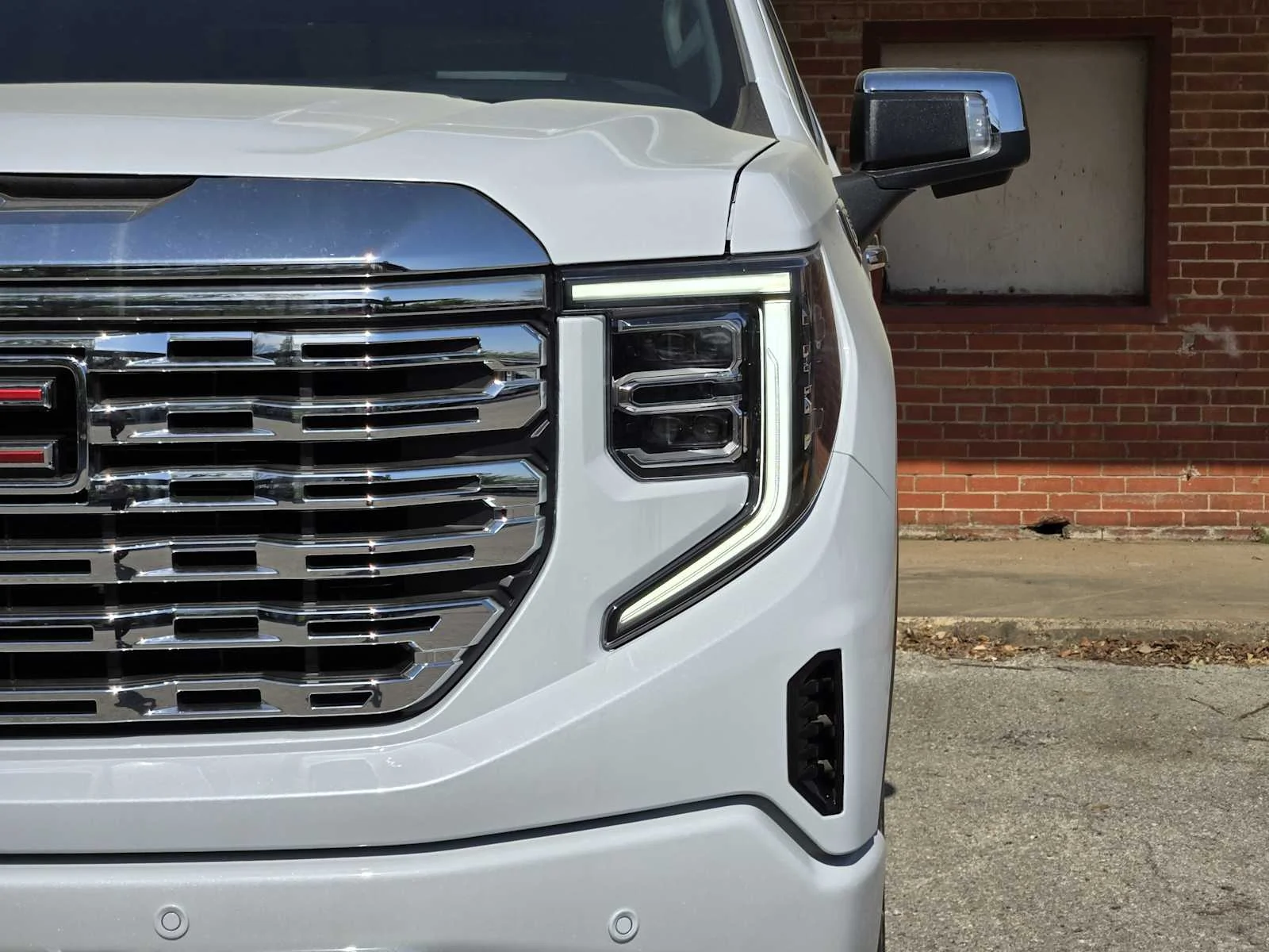 New 2026 Glacier White Tricoat GMC Denali image 5