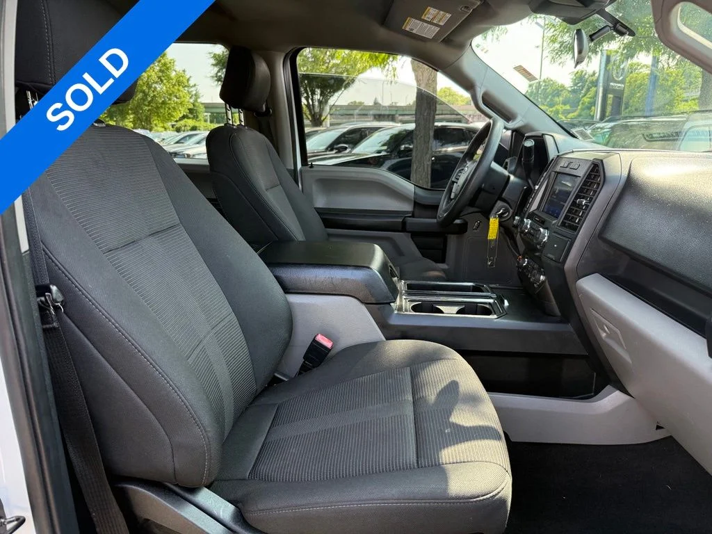 Used 2020 White Ford XL image 25