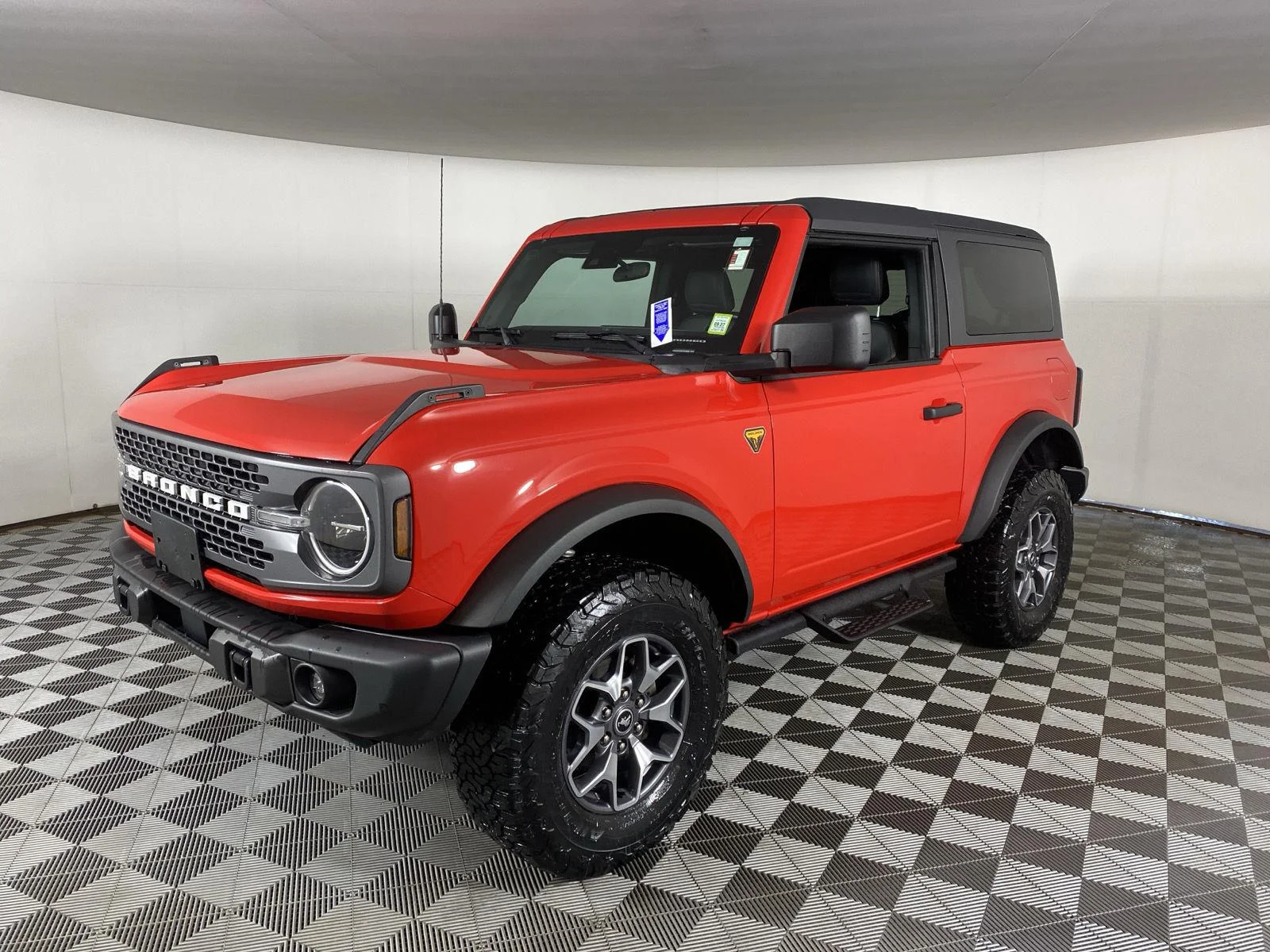 Used 2023 Race Red Ford Badlands Advanced image 6