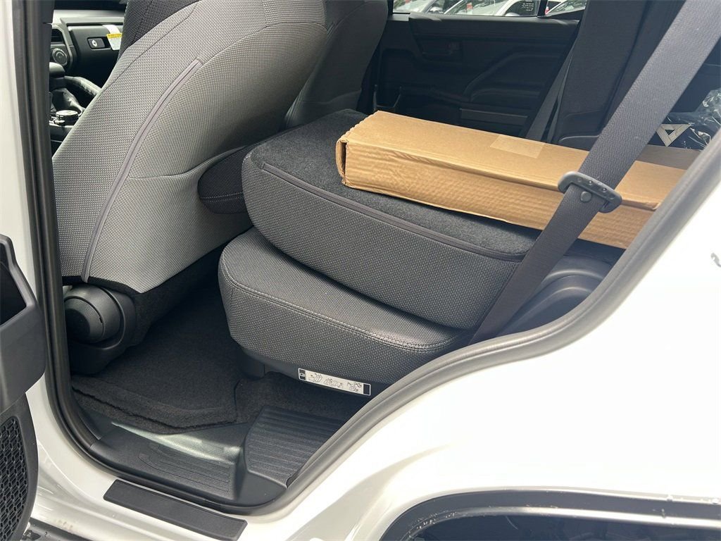 2025 Toyota 4Runner TRD Off-Road - Photo 20