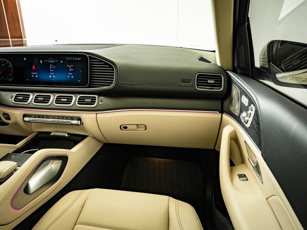 Used 2024 Manufaktur Diamond White Metallic Mercedes-Benz GLE 350 image 48