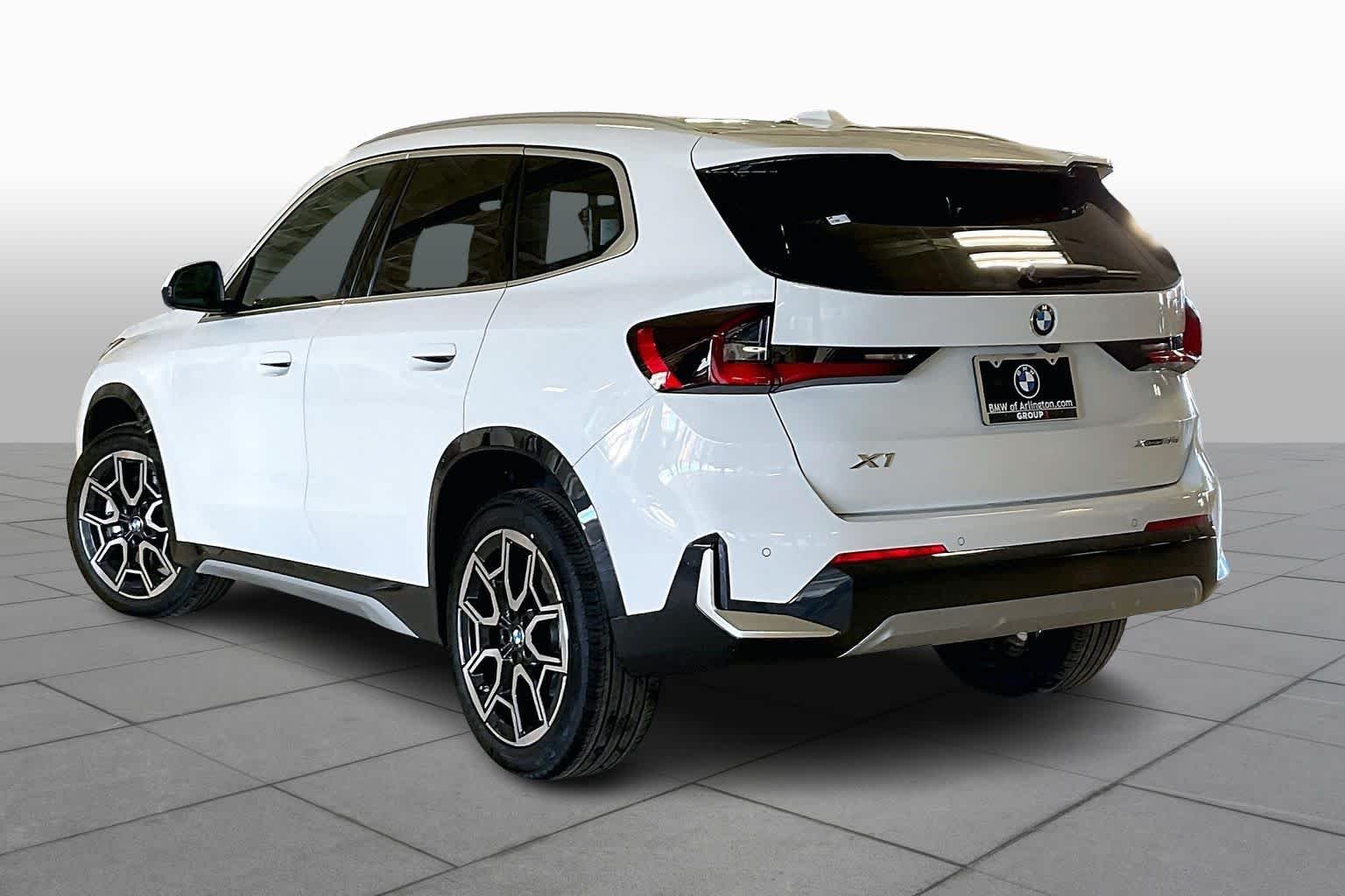 New 2026 Alpine White BMW xDrive28i image 12