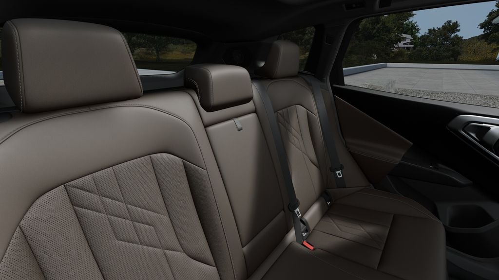 New 2026 Dune Grey Metallic BMW 30 xDrive image 12