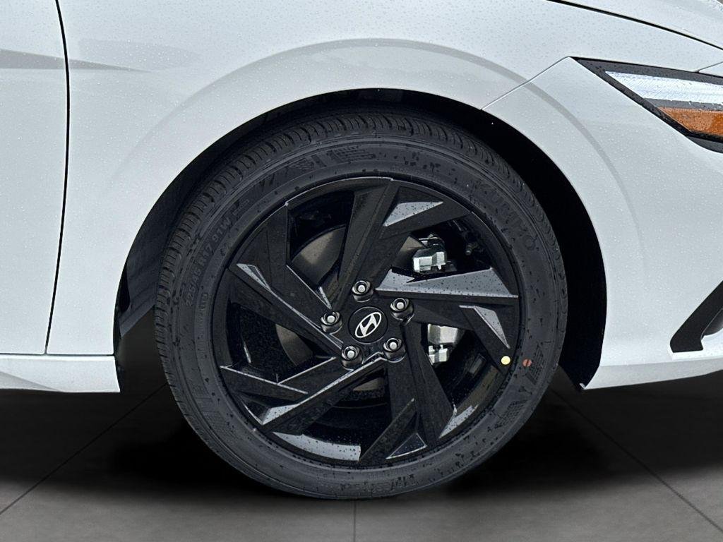 New 2026 Serenity White Hyundai SEL Sport image 7