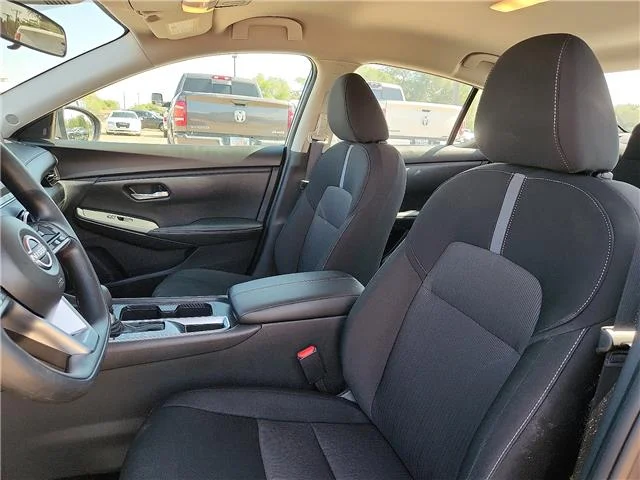 Used 2025 Gray Nissan SV image 11