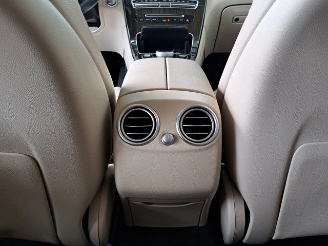 Used 2019  Mercedes-Benz GLC 300 image 26