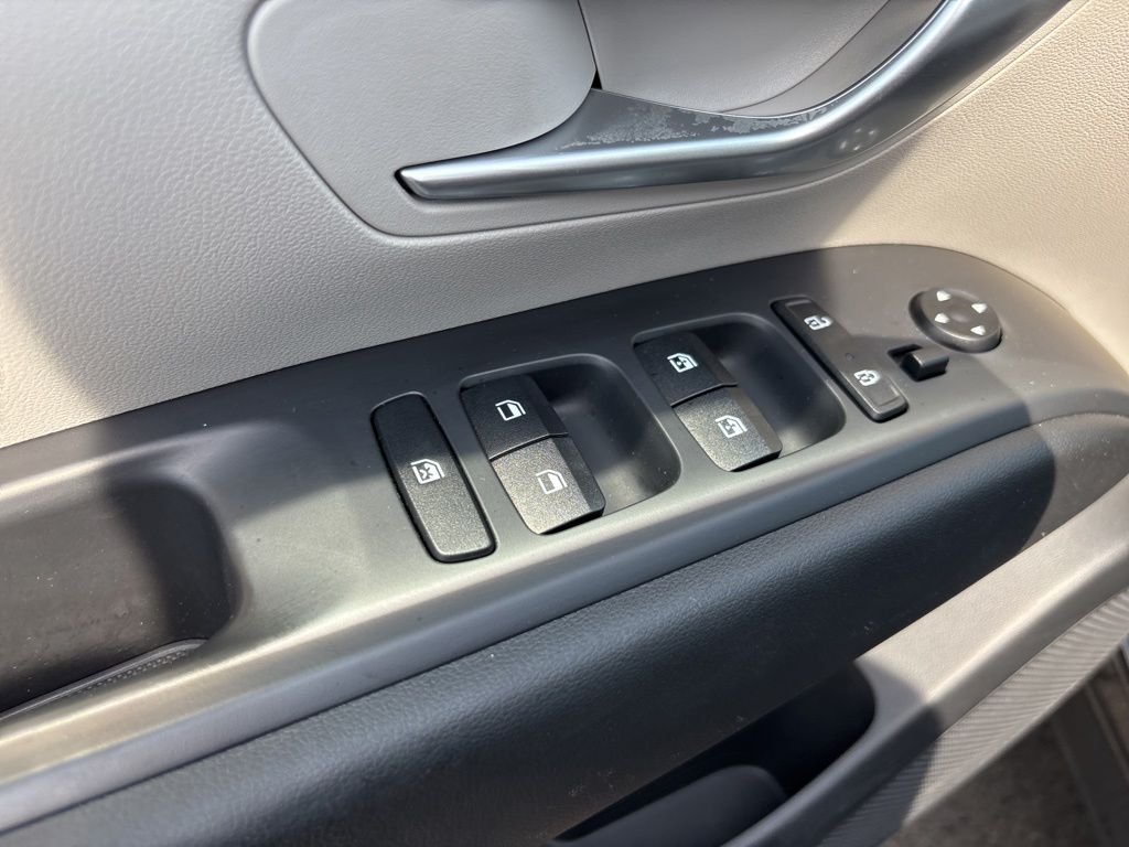 Used 2024 Gray Hyundai SEL image 16