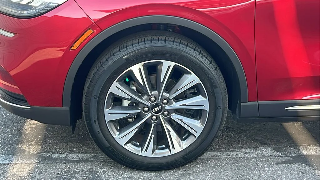 Certified Used 2022 Red Carpet Metallic Tinted Clearcoat Lincoln Reserve image 8