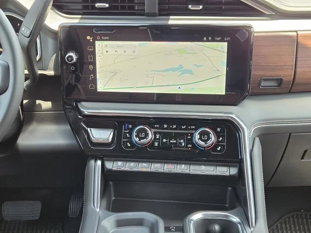 2026 GMC Sierra 3500HD Denali Ultimate - Photo 15