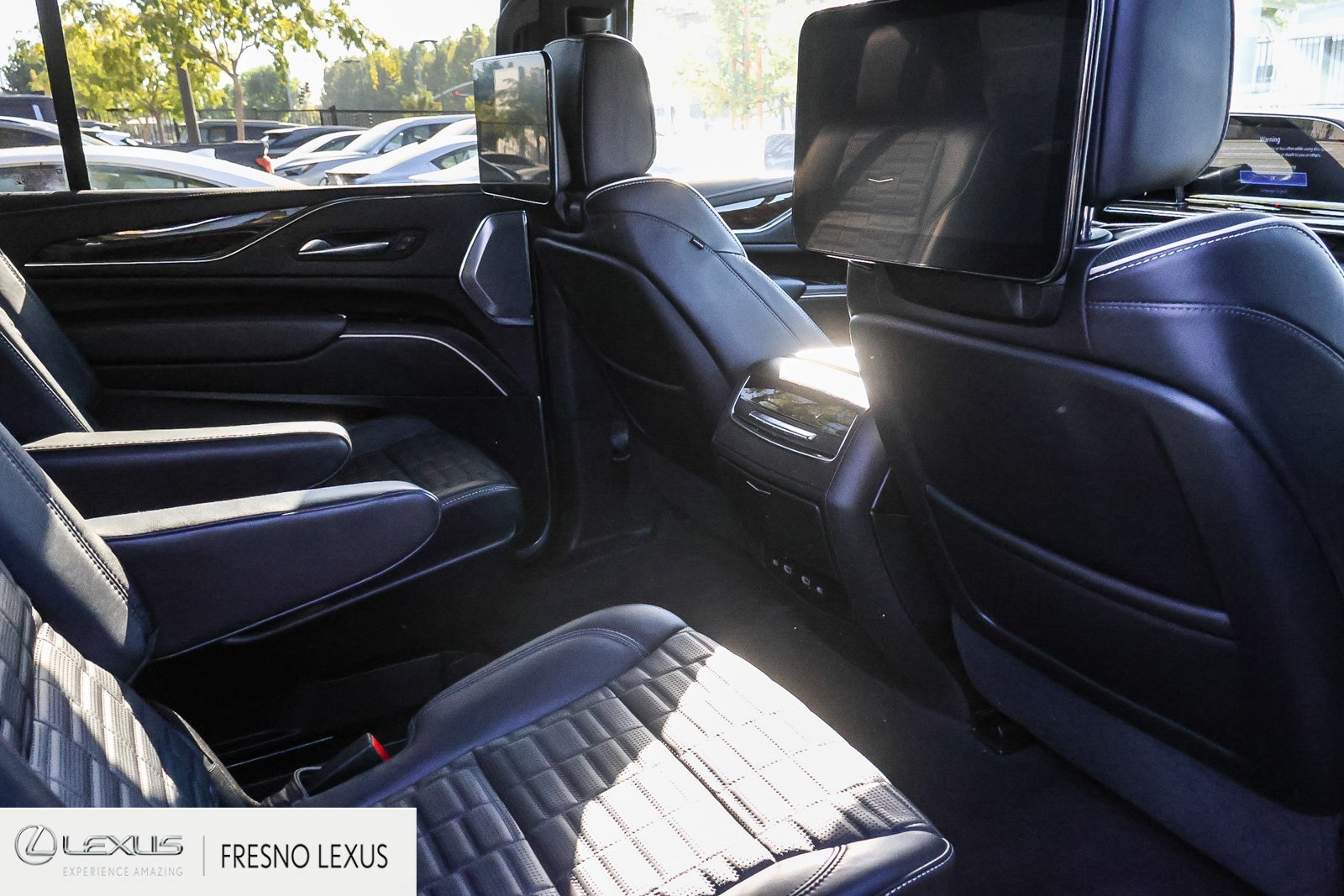 2024 Cadillac Escalade ESV Premium Luxury Platinum - Photo 13