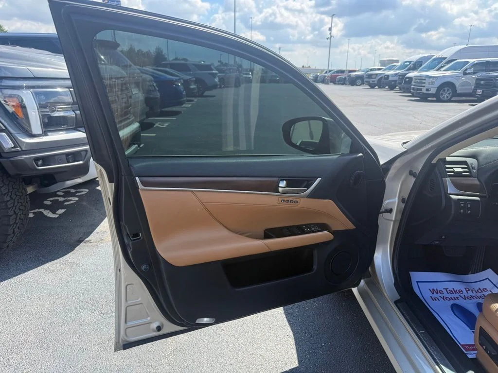 Used 2013 Cashmere Metallic Lexus 350 image 14