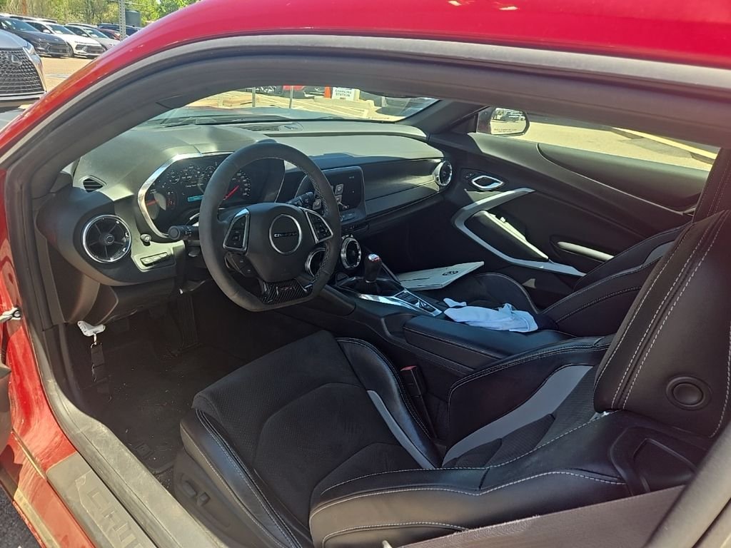 Used 2017 Red Chevrolet SS image 11