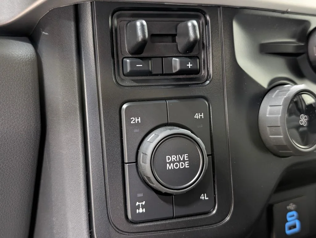 New 2026 Oxford White Ford F-250® XL image 11