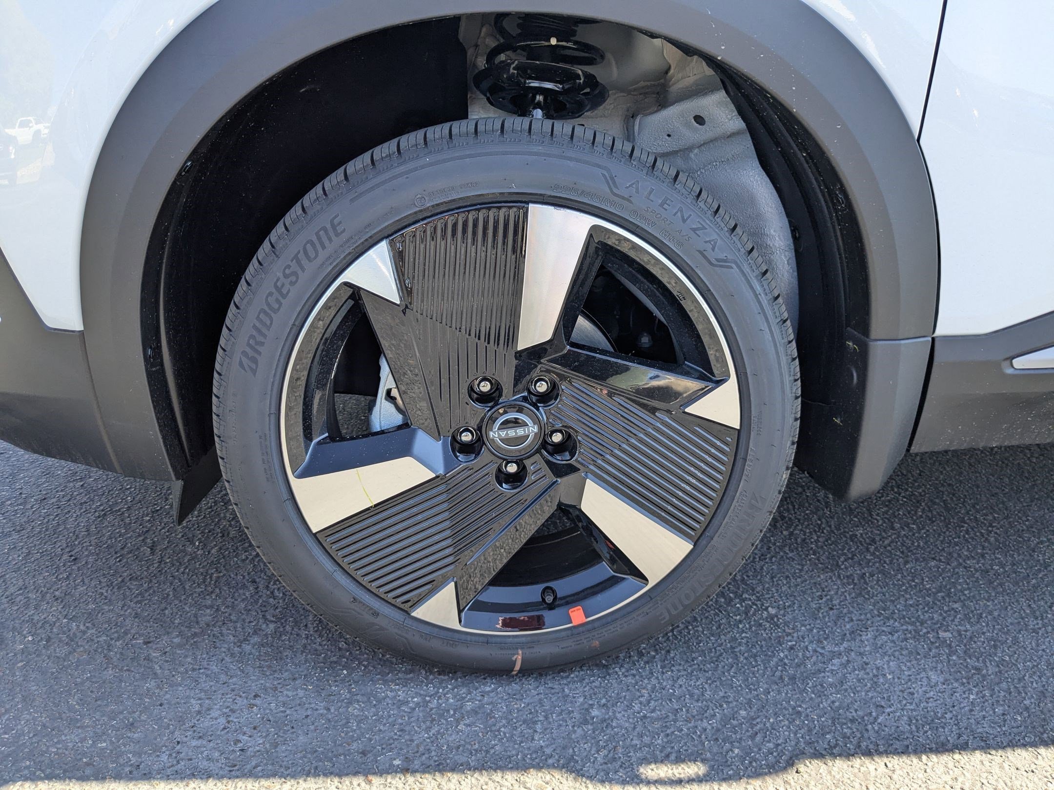 New 2026 Aspen White Tricoat Nissan SR image 17