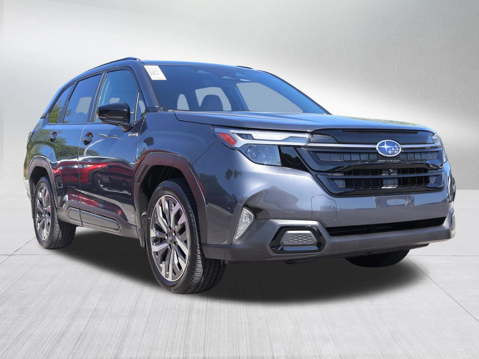2025 Subaru Forester Touring Hybrid's photo
