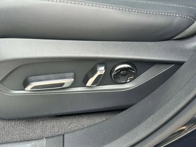New 2026 Black Acura w/Technology Package image 12