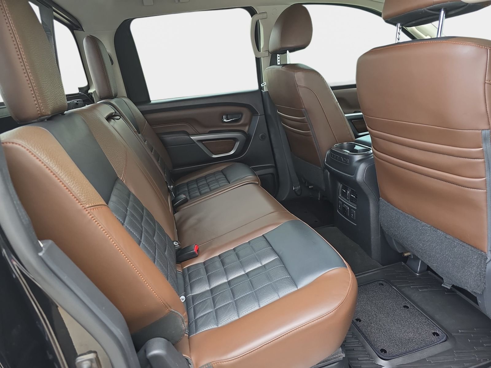 Used 2018 Black Nissan Platinum Reserve image 13