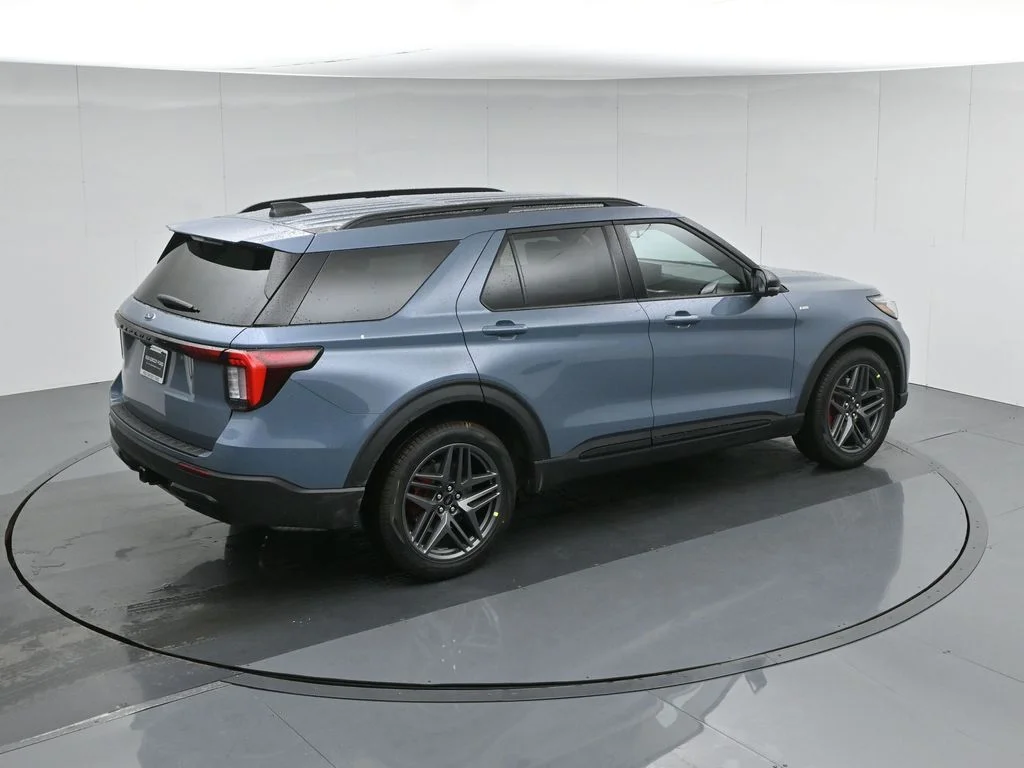 New 2026 Vapor Blue Metallic Ford ST-Line image 40