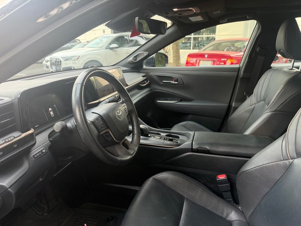 Used 2023 Black Toyota Platinum image 13
