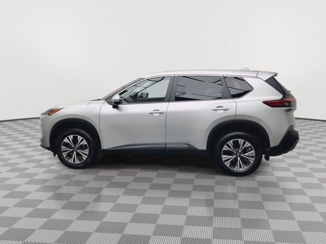 Used 2023 Brilliant Silver Metallic Nissan SV image 31