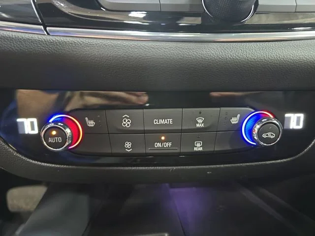 2023 Buick Enclave Essence - Photo 26