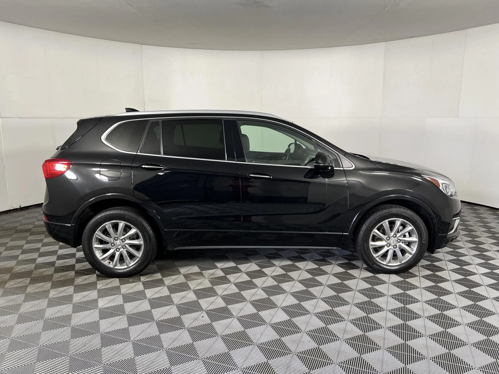 Used 2020 Ebony Twilight Metallic Buick Essence image 12