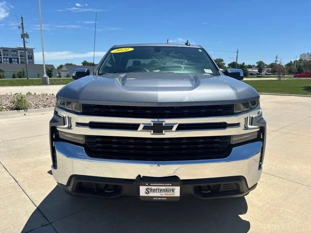Used 2021 SATIN STEEL METALLIC Chevrolet LT image 32