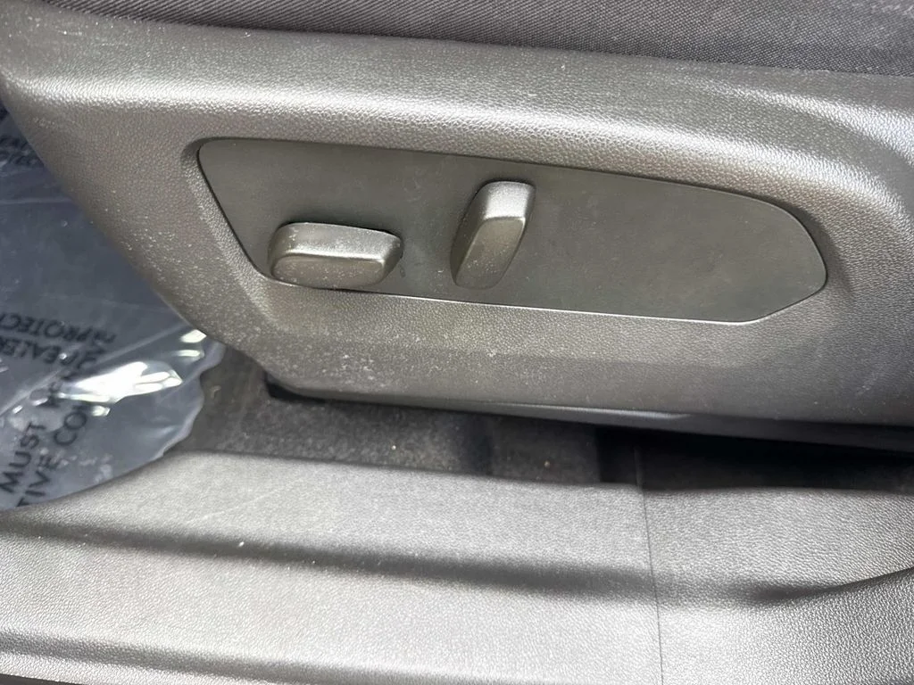 Used 2023 Gray Buick Essence image 26