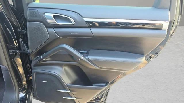 Used 2018 Black Porsche Base image 31