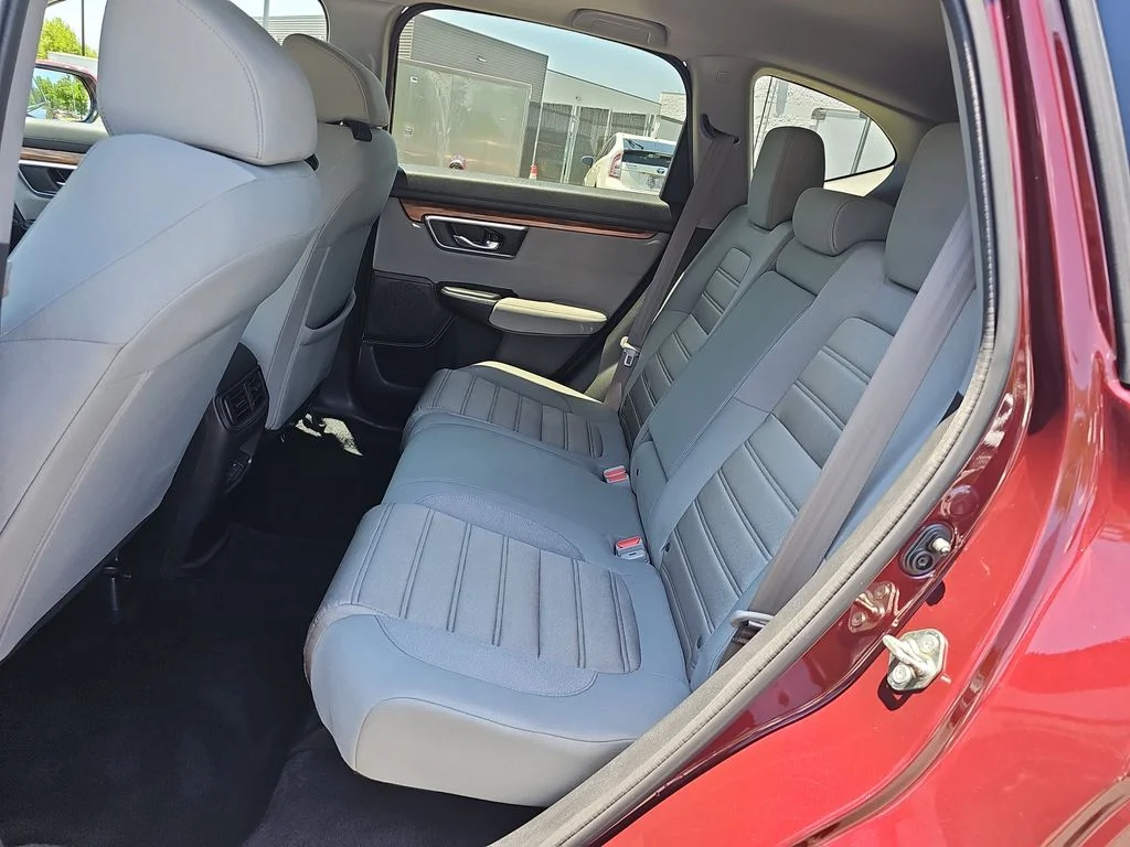 Used 2017  Honda EX image 13